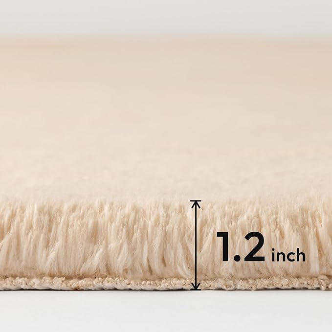 Ashler Faux Fur Rug, Ultra Soft Faux Rabbit Fur, 6 x 9 Feet Rectangle, Machine - Image 2