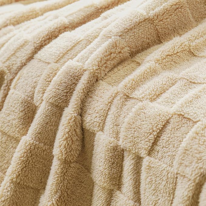 Exclusivo Mezcla Queen Size Flannel Fleece Blanket, Super Soft and Warm - Image 4