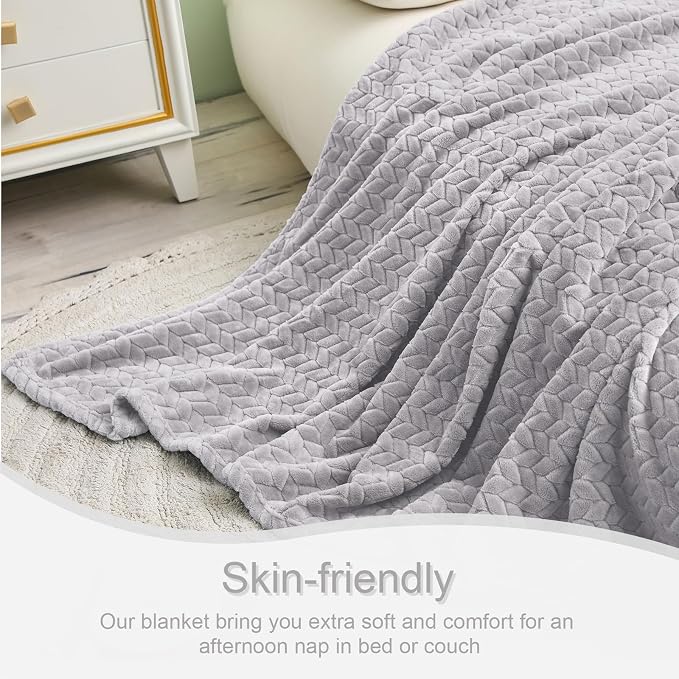 Exclusivo Mezcla Light Grey Fleece Queen Size Blanket - Image 7