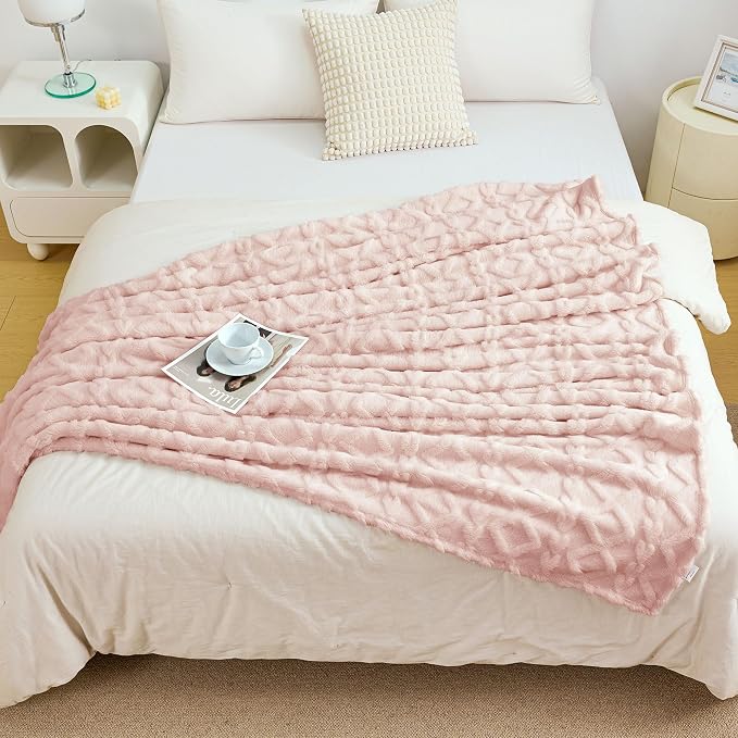 Aganear Flannel Throw Blanket - Image 7