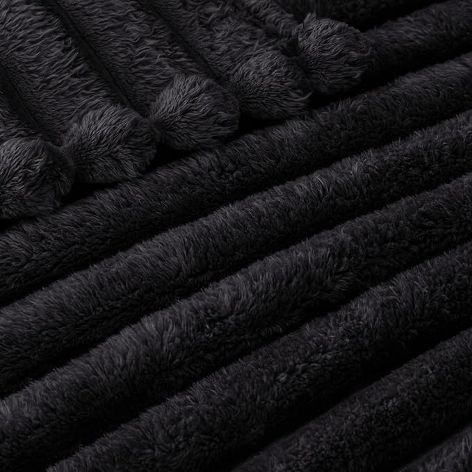 Exclusivo Mezcla Twin Size Flannel Fleece Blanket, Super Soft Striped Jacquard - Image 4