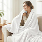 Exclusivo Mezcla Fleece Bed Blanket Queen Size, Super Soft and Warm Blankets - Image 2