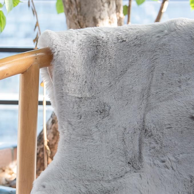 ORINOVA Faux Fuzzy Machine Washable Bunny Fur Area Rugs - Image 4