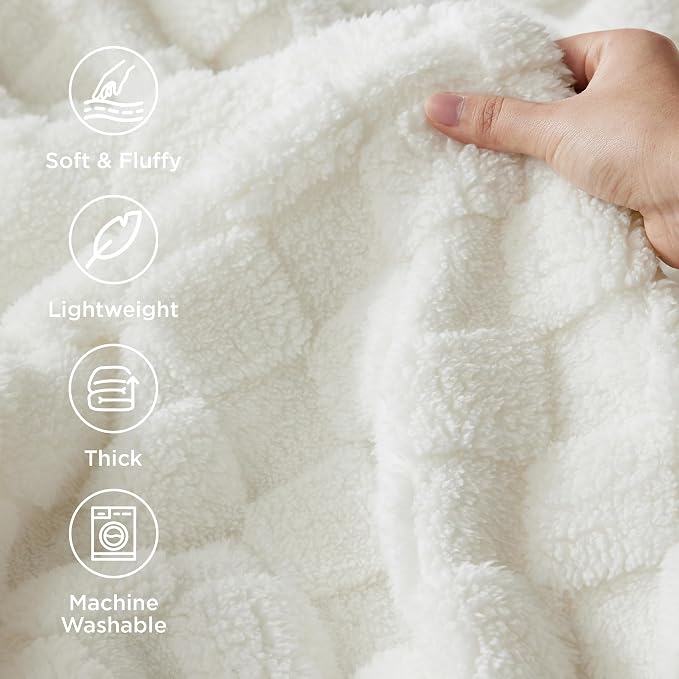 Bedsure GentleSoft Full Size Blankets - Image 4