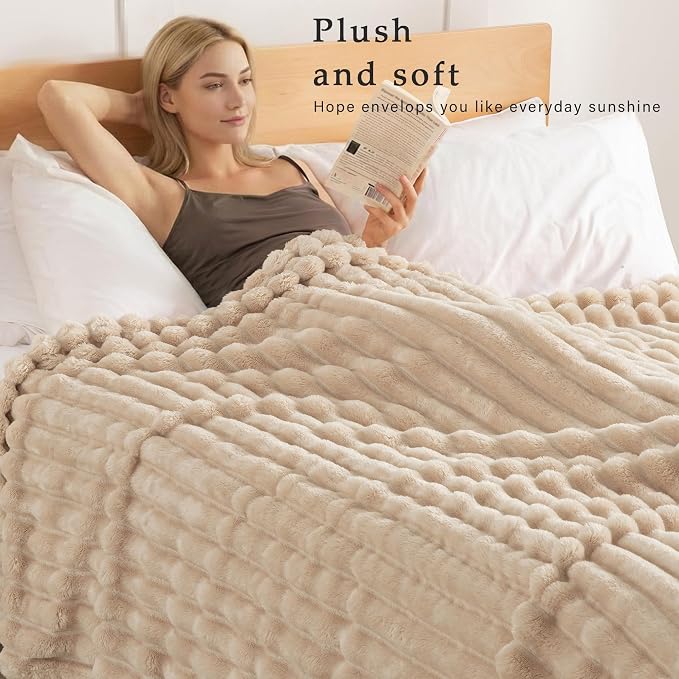 Exclusivo Mezcla King Size Flannel Fleece Blanket, Super Soft Striped Jacquard - Image 2