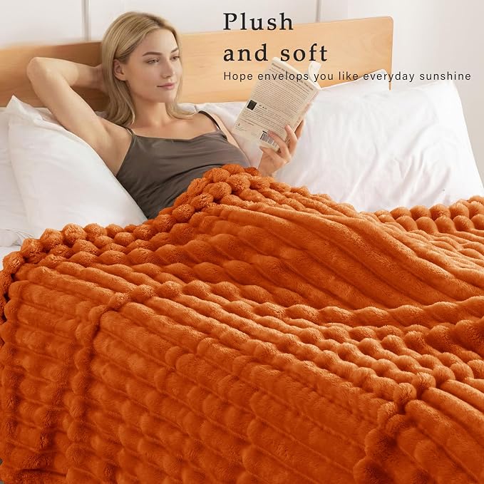 Exclusivo Mezcla Queen Size Flannel Fleece Blanket, Super Soft Striped Jacquard - Image 2