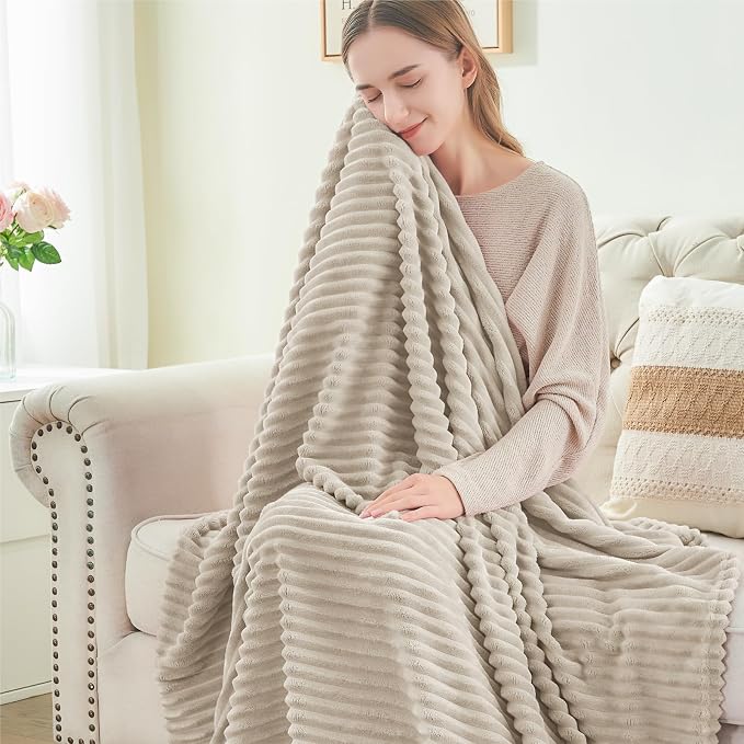 BEDELITE Fleece Blanket King Size – 3D Ribbed Jacquard Soft and Warm Decorative - Image 2