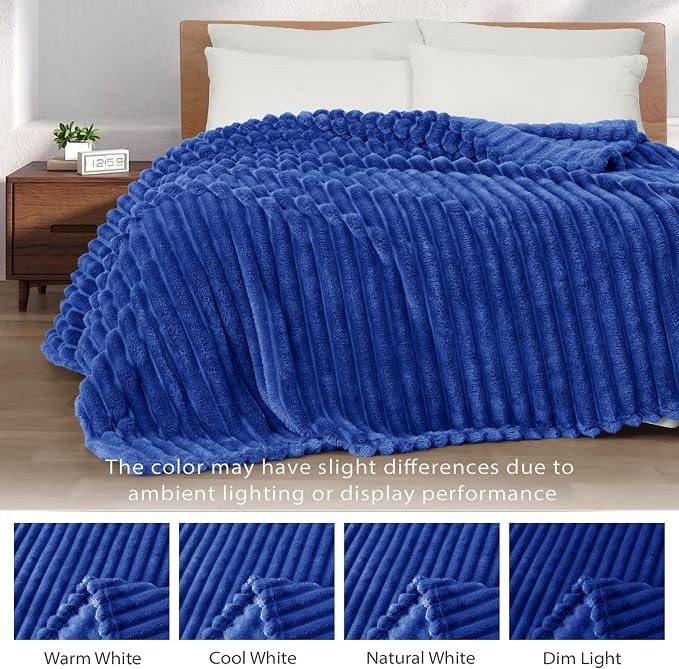 Exclusivo Mezcla Queen Size Flannel Fleece Blanket, Super Soft Striped Jacquard - Image 3