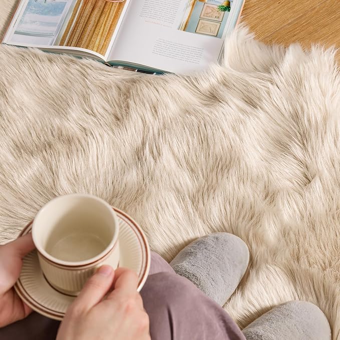 MIULEE Luxury Super Soft Fluffy Area Rug Faux Fur Plush Large Sheepskin Rug - Image 3