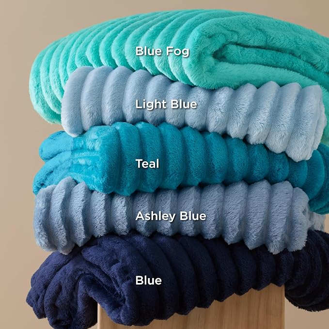 Bedsure GentleSoft Teal Fleece Blanket - Image 8