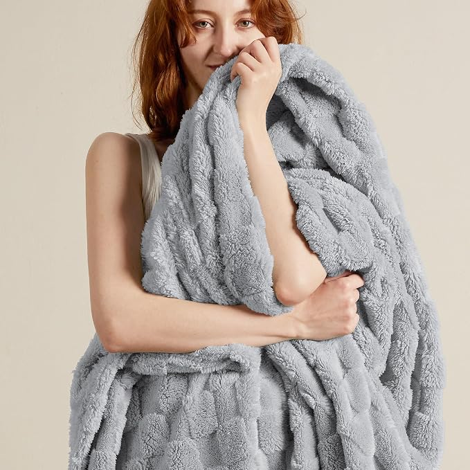 Bedsure GentleSoft Twin Blanket by BEDSURE
