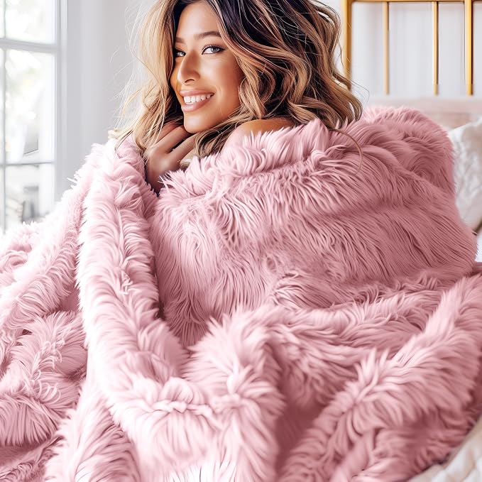 Bedsure GentleSoft Fuzzy Sherpa Faux Fur Twin Blanket Pink Cozy Gifts - Image 2